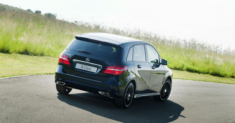  Mercedes-Benz B250 AMG Line 2015 года  (ZA) (фото 8 из 13)
